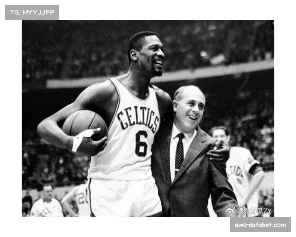 拉塞尔淡定面对挑战称这只是普通比赛始终坚信球队必定能赢